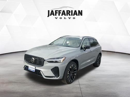 Gray Metallic 2026 Volvo XC60 B5 Ultra