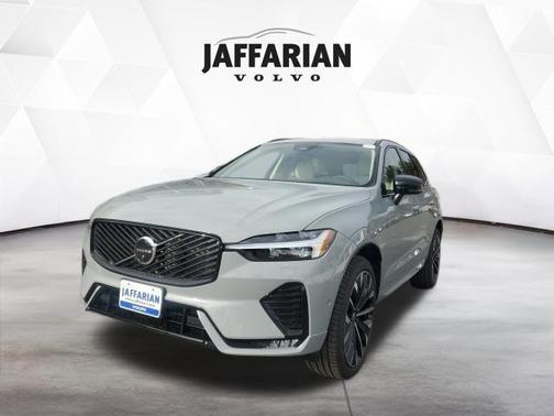 Gray Metallic 2026 Volvo XC60 B5 Ultra