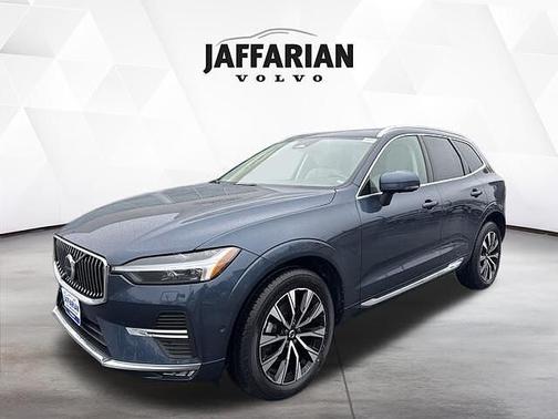 2023 Volvo XC60 Plus