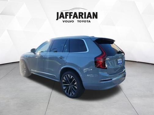2026 Volvo XC90 B6 Ultra 7-Seater