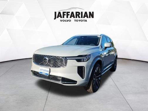2026 Volvo XC90 B6 Ultra 7-Seater
