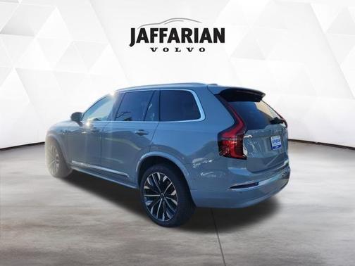 2026 Volvo XC90 B6 Ultra 7-Seater