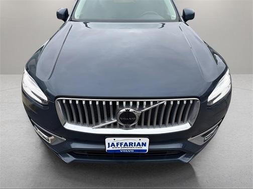 2024 Volvo XC90 B6 Plus Bright Theme 7-Seater