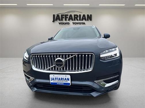 2024 Volvo XC90 B6 Plus Bright Theme 7-Seater