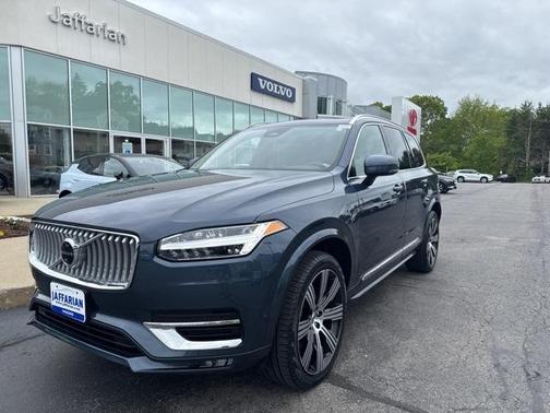 2024 Volvo XC90 B6 Plus Bright Theme 7-Seater