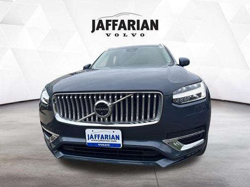 2024 Volvo XC90 B6 Plus Bright Theme 7-Seater