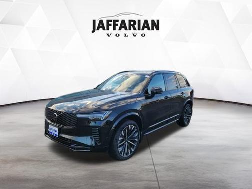 2026 Volvo XC90 B6 Ultra Dark Theme 6-Seater