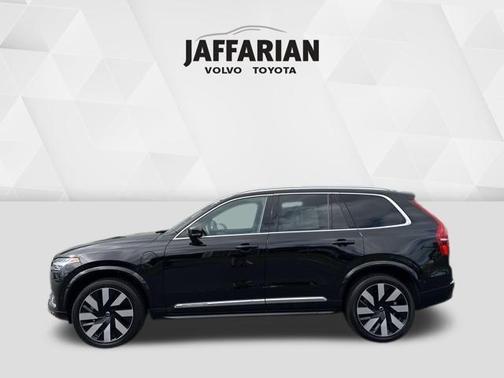 2023 Volvo XC90 Recharge Plug-In Hybrid T8 Ultimate Bright Theme 7-Seater