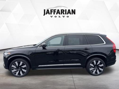 2023 Volvo XC90 Recharge Plug-In Hybrid T8 Ultimate Bright Theme 7-Seater