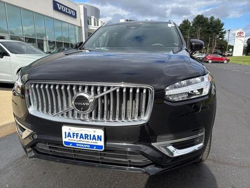 2023 Volvo XC90 Recharge Plug-In Hybrid T8 Ultimate Bright Theme 7-Seater