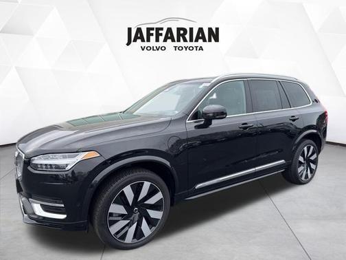 2023 Volvo XC90 Recharge Plug-In Hybrid T8 Ultimate Bright Theme 7-Seater
