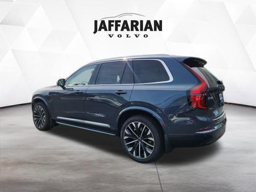 Denim Blue Metallic 2026 Volvo XC90 B6 Ultra