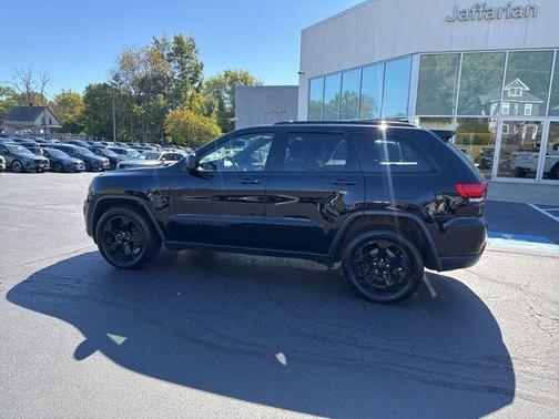 2019 Jeep Grand Cherokee Laredo