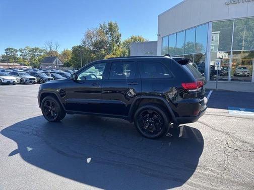 2019 Jeep Grand Cherokee Laredo