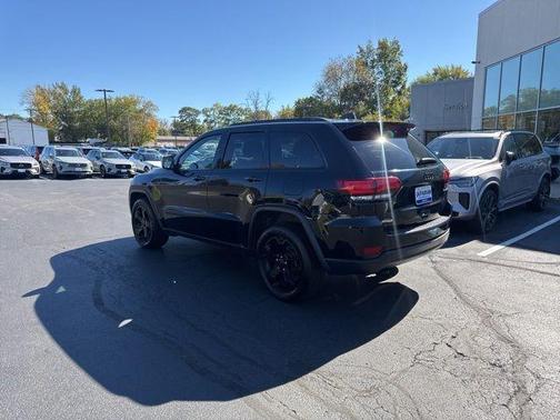 2019 Jeep Grand Cherokee Laredo