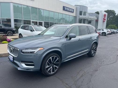 2023 Volvo XC90 B6 Plus 7-Seater