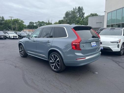 2023 Volvo XC90 B6 Plus 7-Seater