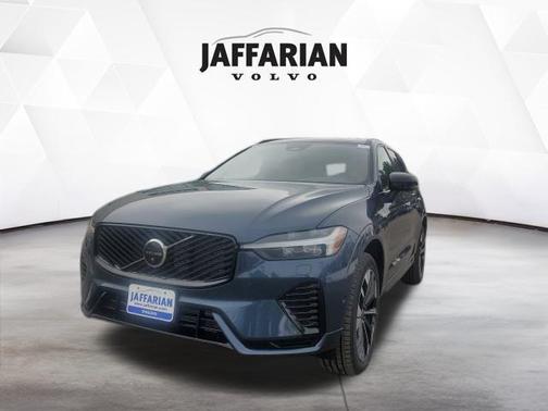 2026 Volvo XC60 Plug-In Hybrid T8 Plus