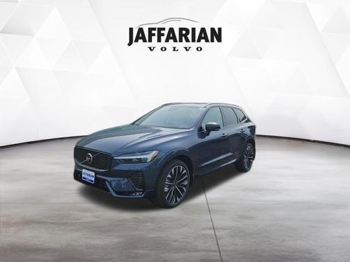 Denim Blue Metallic 2026 Volvo XC60 B5 Ultra
