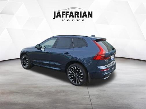 Denim Blue Metallic 2026 Volvo XC60 B5 Ultra