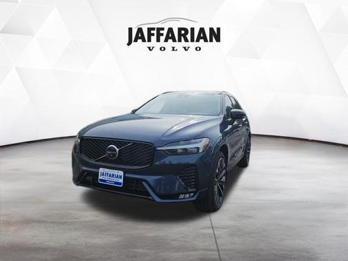 Denim Blue Metallic 2026 Volvo XC60 B5 Ultra