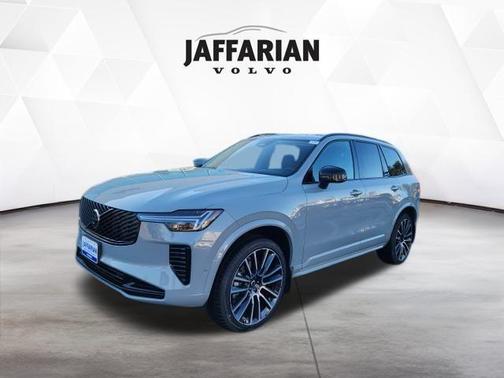 2026 Volvo XC90 B6 Ultra Dark Theme 6-Seater