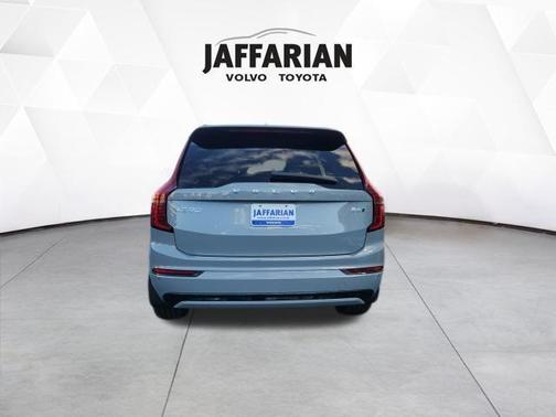 2026 Volvo XC90 B6 Ultra Dark Theme 6-Seater