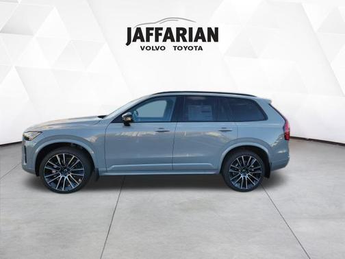 2026 Volvo XC90 B6 Ultra Dark Theme 6-Seater