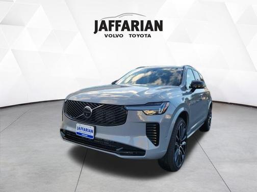 2026 Volvo XC90 B6 Ultra Dark Theme 6-Seater