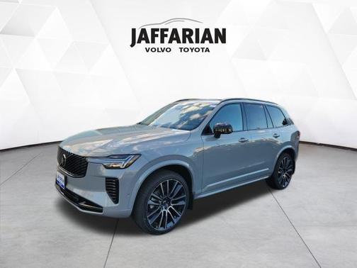 2026 Volvo XC90 B6 Ultra Dark Theme 6-Seater