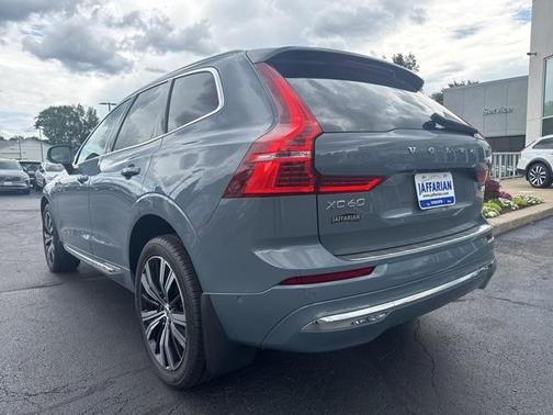 2022 Volvo XC60 B6 Inscription