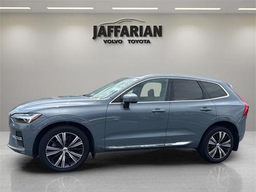 2022 Volvo XC60 B6 Inscription