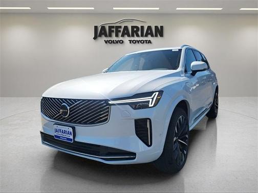 2025 Volvo XC90 Plug-In Hybrid T8 Plus 7-Seater
