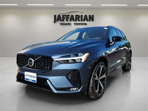 2025 Volvo XC60 B5 Ultra