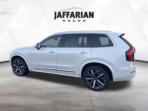 2026 Volvo XC90 B5 Core