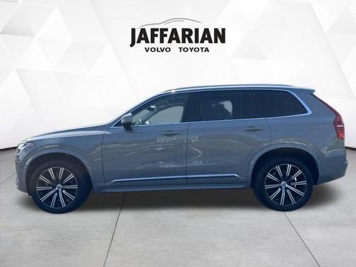 2024 Volvo XC90 B6 Plus Bright Theme 7-Seater