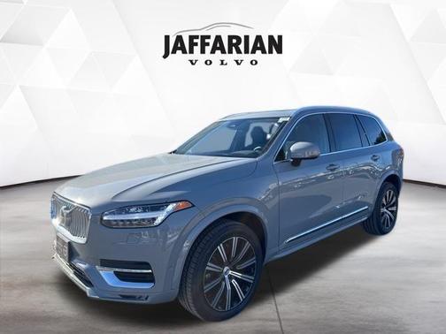 2024 Volvo XC90 B6 Plus Bright Theme 7-Seater