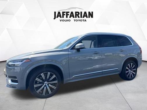 2024 Volvo XC90 B6 Plus Bright Theme 7-Seater