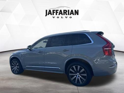 2024 Volvo XC90 B6 Plus Bright Theme 7-Seater
