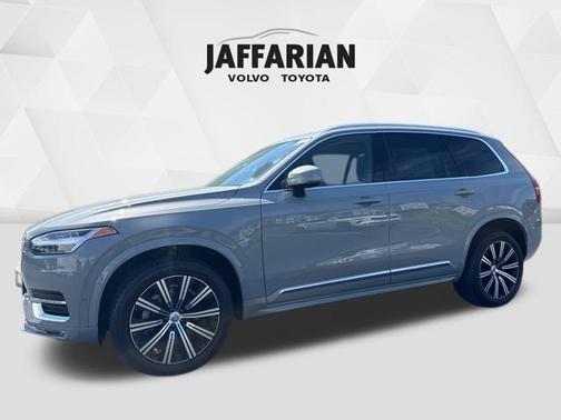 2024 Volvo XC90 B6 Plus Bright Theme 7-Seater