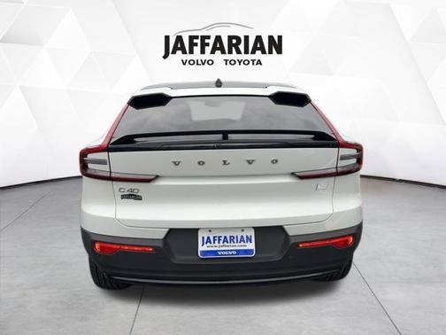 2023 Volvo C40 Recharge Pure Electric Twin Plus