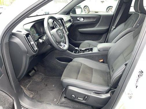 2023 Volvo C40 Recharge Pure Electric Twin Plus