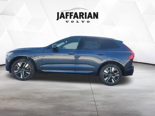 2026 Volvo XC60 B5 Core