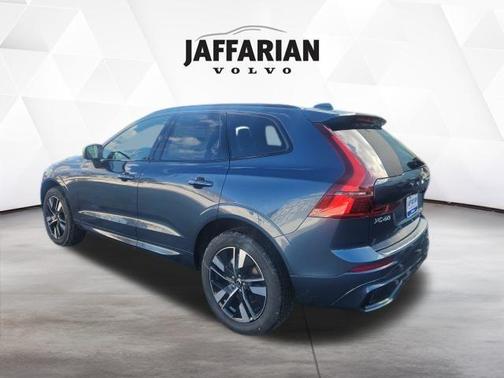 2026 Volvo XC60 B5 Core