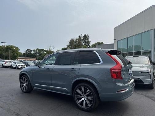 2023 Volvo XC90 B6 Ultimate 7-Seater