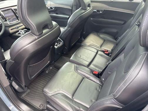 2023 Volvo XC90 B6 Ultimate 7-Seater