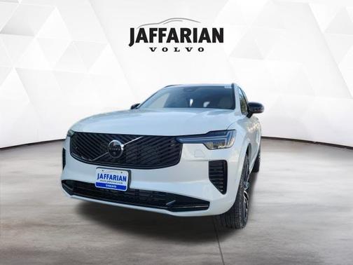 2026 Volvo XC90 B6 Ultra Dark Theme 7-Seater