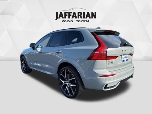 2025 Volvo XC60 Plug-In Hybrid T8 Polestar Engineered