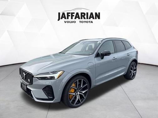 2025 Volvo XC60 Plug-In Hybrid T8 Polestar Engineered