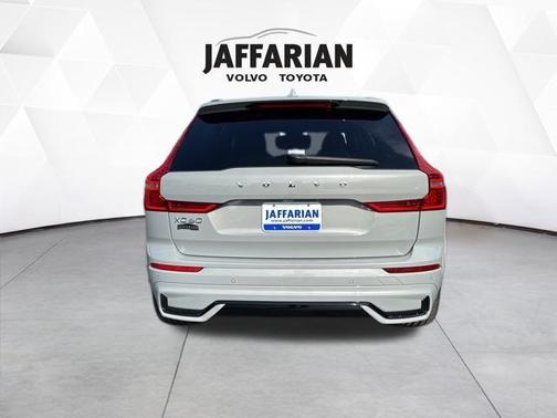 2025 Volvo XC60 Plug-In Hybrid T8 Polestar Engineered